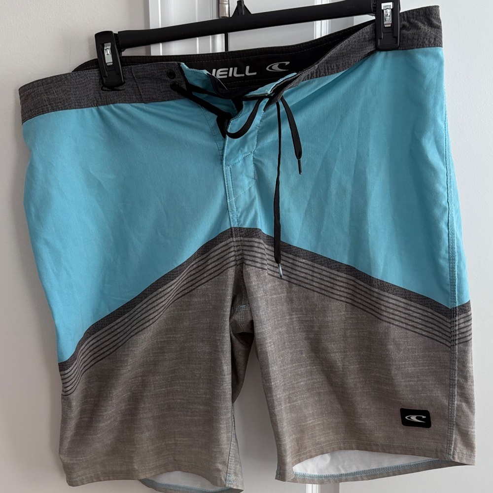 O'Neill Men’s Light Blue and Gray Colorblock Board Shorts